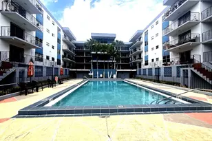 1635 W 44th Pl, Hialeah, FL 33012 - Photo 18