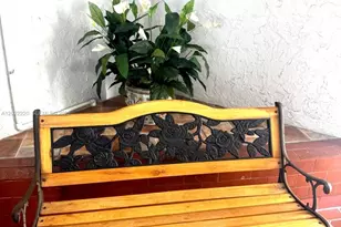 1635 W 44th Pl, Hialeah, FL 33012 - Photo 26