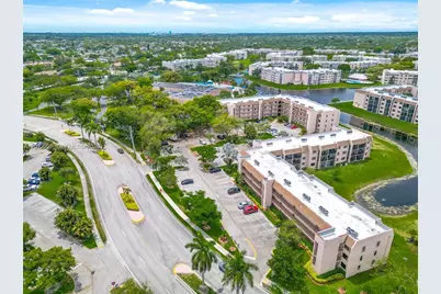 10130 Sunrise Lakes Blvd #210, Sunrise, FL 33322 - Photo 32