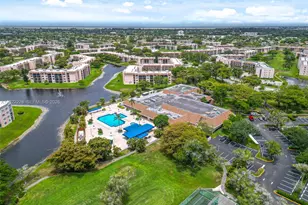 10130 Sunrise Lakes Blvd, Sunrise, FL 33322 - Photo 30