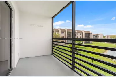 10130 Sunrise Lakes Blvd #210, Sunrise, FL 33322 - Photo 24