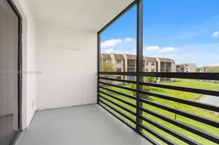 10130 Sunrise Lakes Blvd, Sunrise, FL 33322 - Photo 24