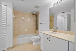 1750 N Bayshore Dr, Miami, FL 33132 - Photo 12