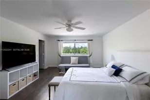 2517 Hunters Run Way, Weston, FL 33327 - Photo 12