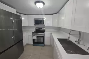829 SW 3rd St, Miami, FL 33130 - Photo 6