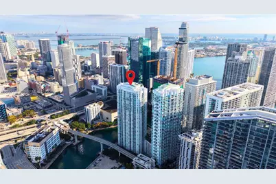 31 SE 5th St #203, Miami, FL 33131 - Photo 2