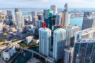 31 SE 5th St, Miami, FL 33131 - Photo 2