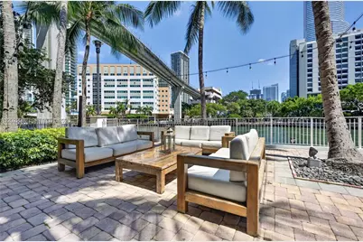 31 SE 5th St #203, Miami, FL 33131 - Photo 42