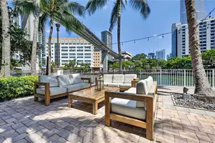 31 SE 5th St, Miami, FL 33131 - Photo 42