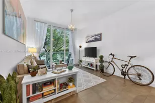 31 SE 5th St, Miami, FL 33131 - Photo 12