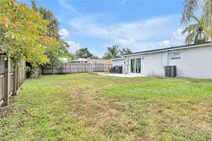 5630 SW 37 Ct, Davie, FL 33314 - Photo 16