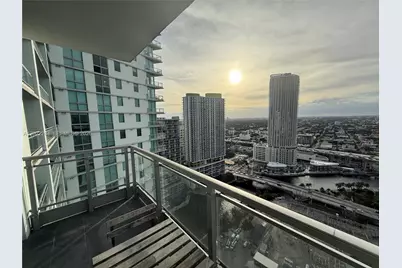92 SW 3rd St #3709, Miami, FL 33130 - Photo 16