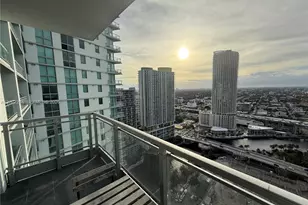 92 SW 3rd St, Miami, FL 33130 - Photo 16