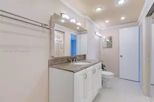 4330 Hillcrest Dr, Hollywood, FL 33021 - Photo 18