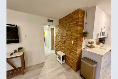 1121 SW 7th St #1, Miami, FL 33130 - Photo 12