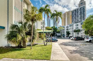 200 177th Dr, Sunny Isles Beach, FL 33160 - Photo 30
