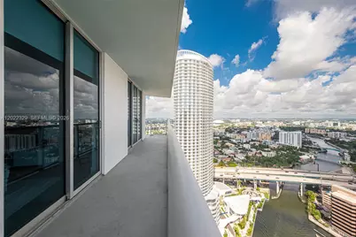 185 SW 7th St #4201, Miami, FL 33130 - Photo 26