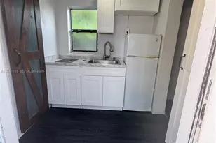14155 NE 14th Ave, North Miami, FL 33161 - Photo 10