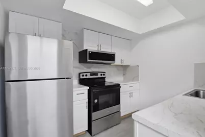 26 NW 170th St #26, North Miami Beach, FL 33169 - Photo 2