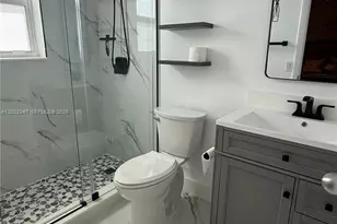 1725 W 60th St, Hialeah, FL 33012 - Photo 10