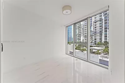 300 Biscayne Blvd Way #1406, Miami, FL 33131 - Photo 8