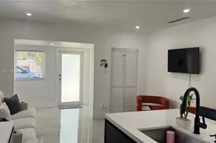 2330 NW 13th St, Fort Lauderdale, FL 33311 - Photo 8