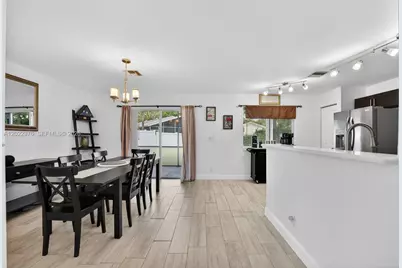 1235 SW 46th Ter, Deerfield Beach, FL 33442 - Photo 12