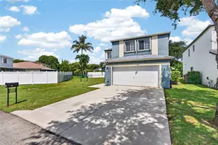 1235 SW 46th Terrace, Deerfield Beach, FL 33442 - Photo 2