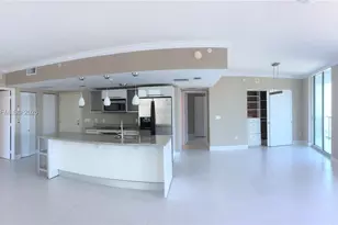 185 SW 7th St, Miami, FL 33130 - Photo 4