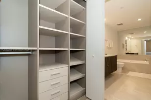 488 NE 18th St, Miami, FL 33132 - Photo 20
