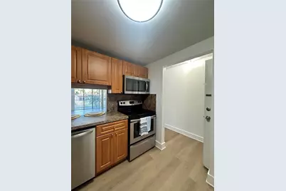 4810 NW 79th Ave #204, Doral, FL 33166 - Photo 4