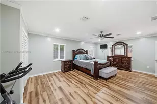 1081 NW 198th St, Miami Gardens, FL 33169 - Photo 12