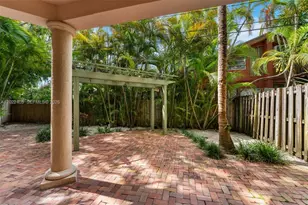 3060 Lime Ct, Miami, FL 33133 - Photo 20