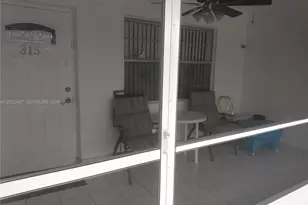 581 Blue Heron Dr, Hallandale Beach, FL 33009 - Photo 14