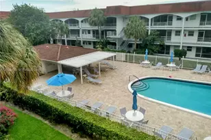 581 Blue Heron Dr, Hallandale Beach, FL 33009 - Photo 2