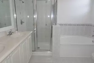 5460 NW 107th Ave, Doral, FL 33178 - Photo 24
