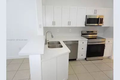 5460 NW 107th Ave #115, Doral, FL 33178 - Photo 6