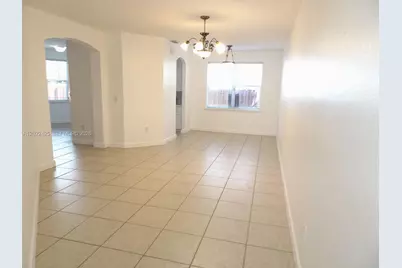 5460 NW 107th Ave #115, Doral, FL 33178 - Photo 4