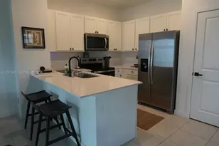 696 NW 6th St, Florida City, FL 33034 - Photo 8