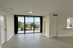 801 N Venetian Dr, Miami, FL 33139 - Photo 8
