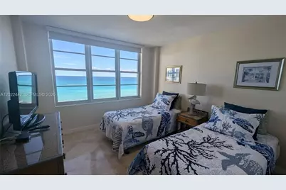 5161 Collins Ave #1217, Miami Beach, FL 33140 - Photo 10