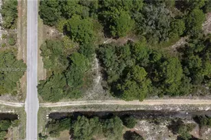 375 S Mayoral St, Clewiston, FL 33440 - Photo 1