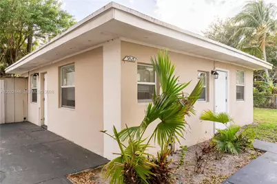 5820 Grant St #Back, Hollywood, FL 33021 - Photo 1