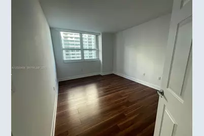 1155 Brickell Bay Dr #1102, Miami, FL 33131 - Photo 10