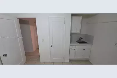 317 W 36th St #2, Hialeah, FL 33012 - Photo 12
