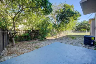 12245 NE 9th Ave, North Miami, FL 33161 - Photo 10