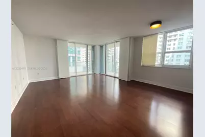 1155 Brickell Bay Dr #1102, Miami, FL 33131 - Photo 4