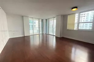 1155 Brickell Bay Dr, Miami, FL 33131 - Photo 4