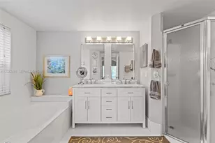 15891 SW 84th St, Miami, FL 33193 - Photo 6