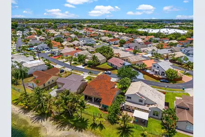 15891 SW 84th St, Miami, FL 33193 - Photo 60